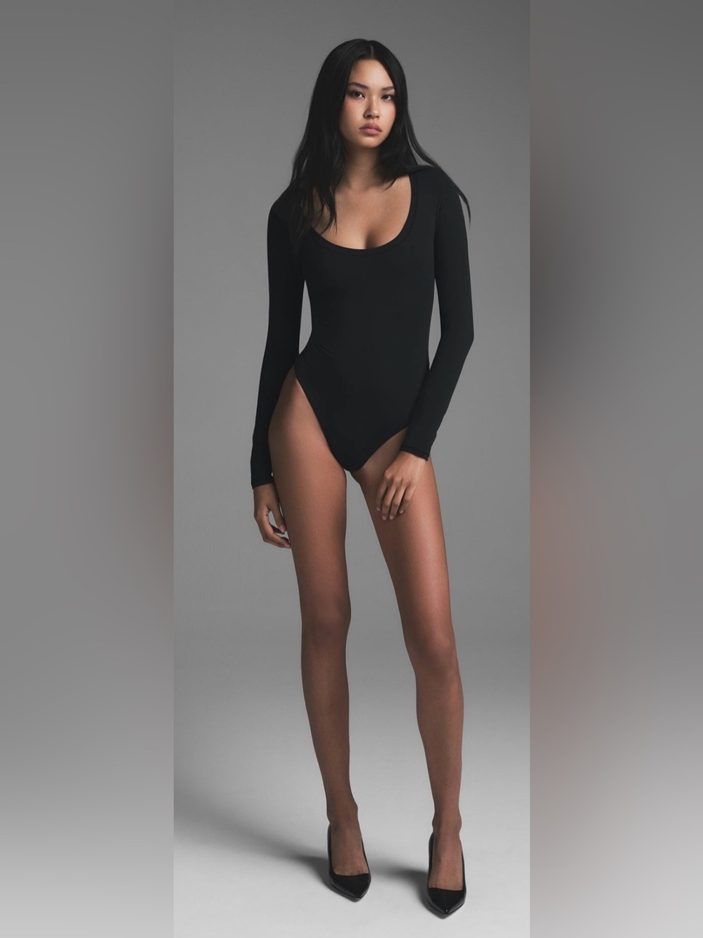 SKIMS Black Long Sleeve Scoop Neck Bodysuit Medium NWOB